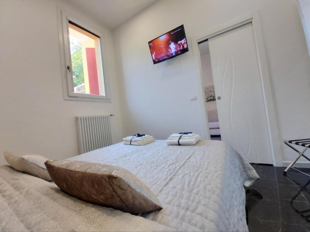 Suite Sant'Orsola โบโลญญา ภายนอก รูปภาพ